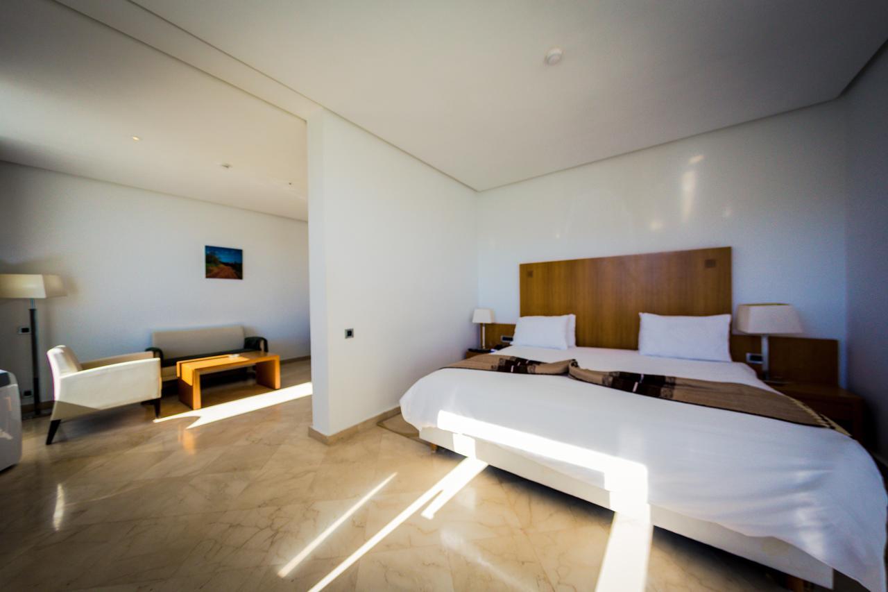 Suites Hotel Mohammed V By Accor Аль-Хосейма Екстер'єр фото