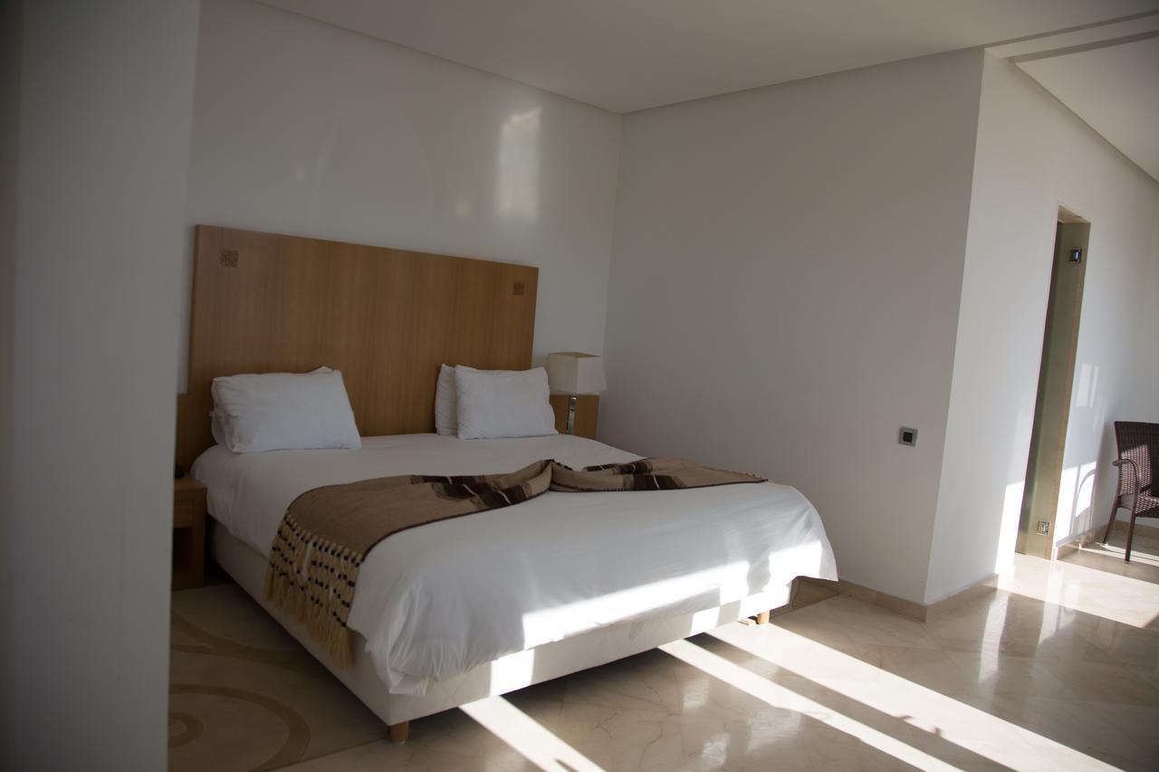 Suites Hotel Mohammed V By Accor Аль-Хосейма Екстер'єр фото