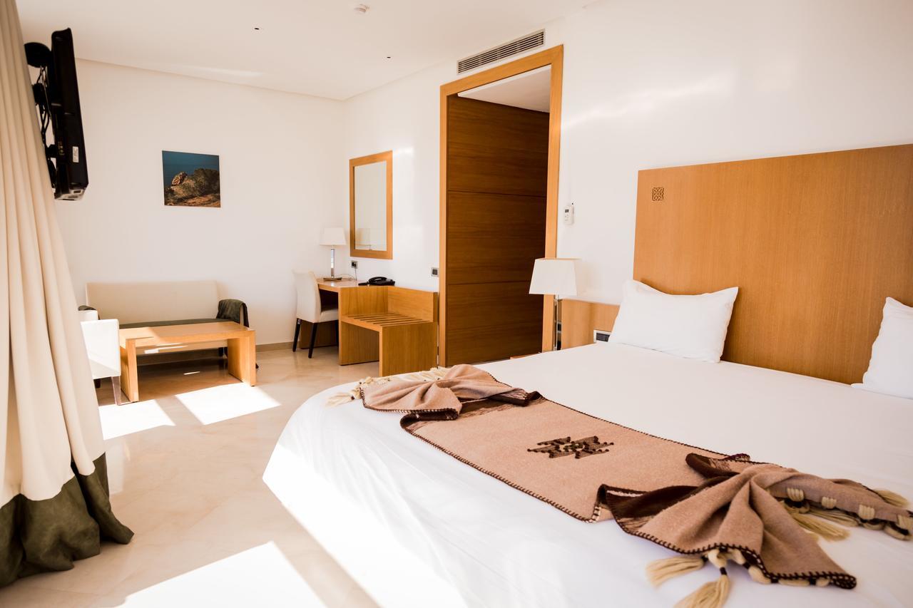 Suites Hotel Mohammed V By Accor Аль-Хосейма Екстер'єр фото